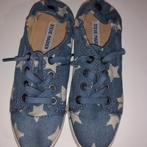 Steve Madden Jane sneakers blue with white stars 7